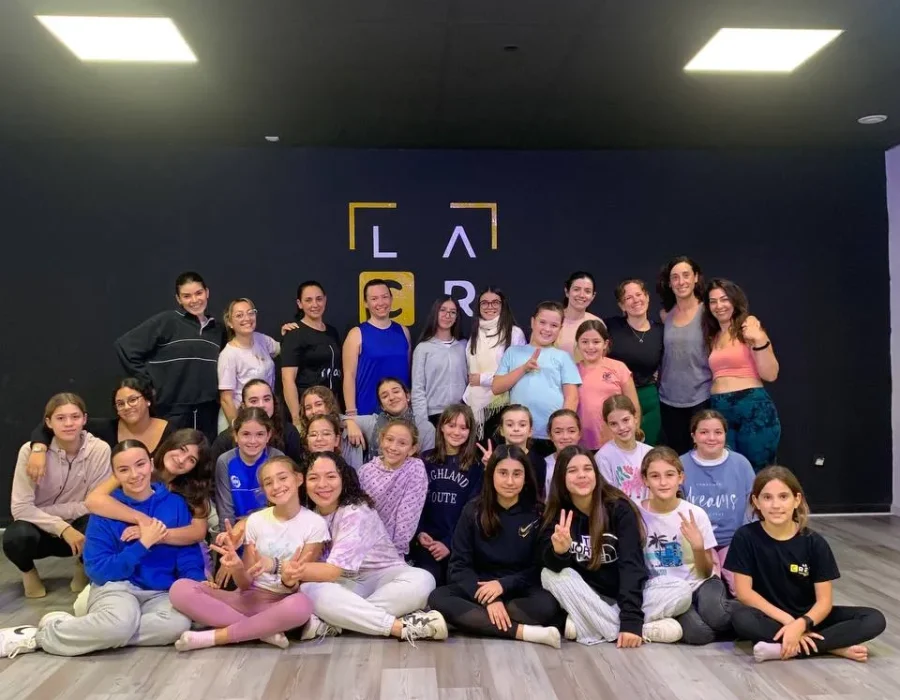 photo_5920153603815886388_y